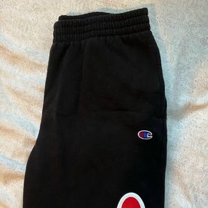 BLACK CHAMPIONS SWEATPANTS 🖤